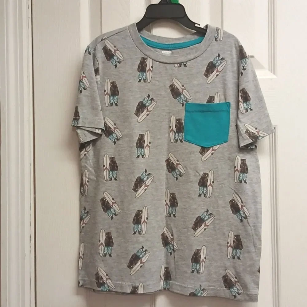 🩷OLD NAVY Boys Size 8 Regular Bear Surfing Tshirt. Gray/Multi colored